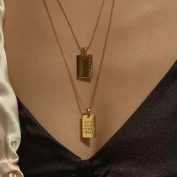 NEW 18K GOLD ENGRAVED LETTER MESSAGE SQUARE PENDANT BEADS CHAIN NECKLACE - Picture 4 of 7